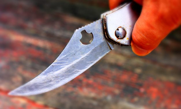 Késes ámokfutás Sydneyben, egy nő súlyosan megsebesült – videóval