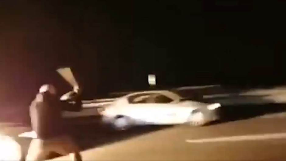 Kilenc személyt vettek őrizetbe, akik baseballütőkkel támadtak az autósokra a Miloš Veliki autópályán