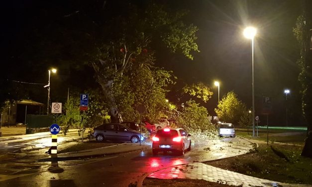 Dalmácia: Óránként 148 kilométeres széllökésekkel érkezett a vihar (Videó)