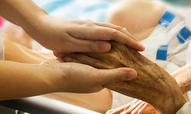 Felfüggesztették azt a nagykikindai orvost, aki halottnak nyilvánított egy súlyos beteget