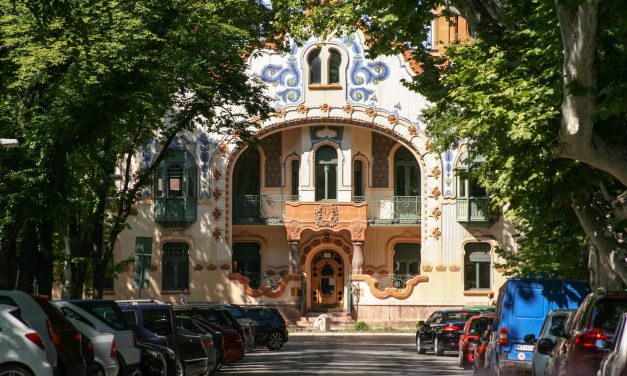 Más világok – Épületséta a Raichle-palotában