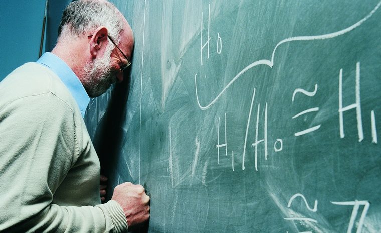 <span class="entry-title-primary">Csak az egyetemet végzett tanároknak jár a béremelés</span> <span class="entry-subtitle">30 000 dinár különbség is lehet két tanár fizetése között</span>