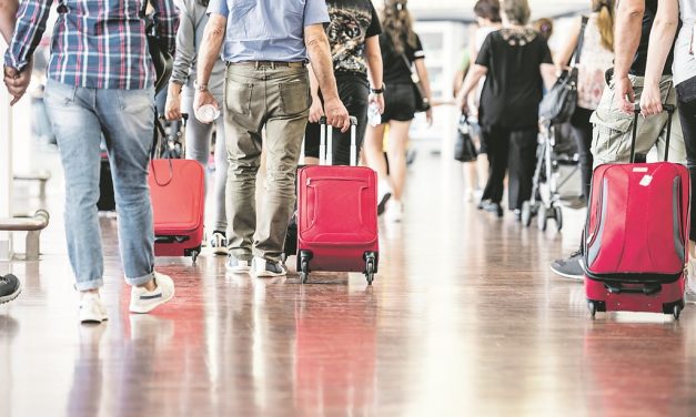 Havonta 4250 ember hagyja el Szerbiát