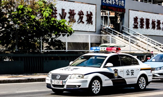 Nyolc diákkal végzett egy ámokfutó a tanévnyitón