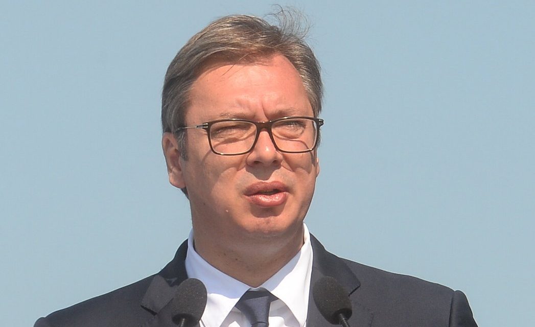 Vučić megtekinti a klinikai központ fertőző osztályán zajló munkálatokat