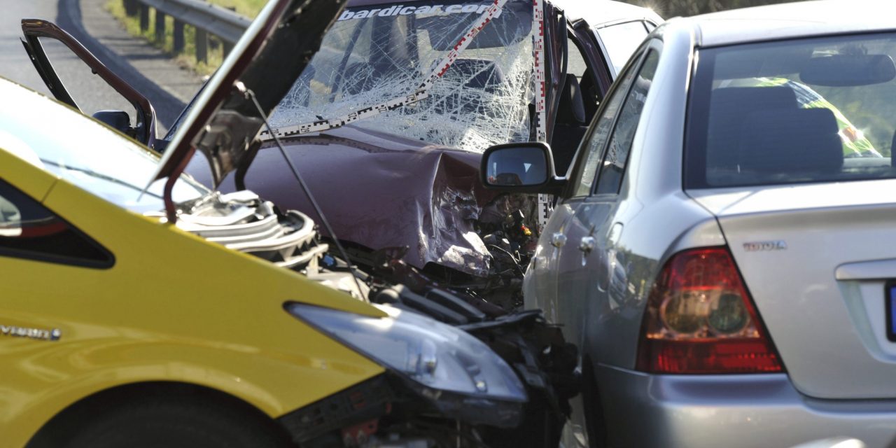 Baleset miatt lezárták a Ferihegyi repülőtérre vezető utat (Fotók)