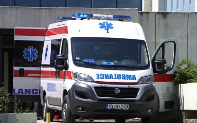 Kamionnal karambolozott, meghalt a buszsofőr, sok utas sérült meg (Videó)