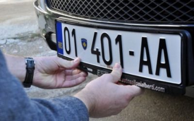 Koszovón már csak koszovói rendszámtáblával közlekedhetnek a járművek