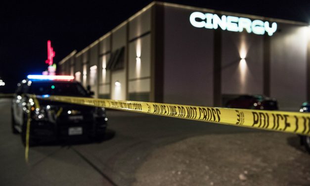 Texas: Öt embert megölt, huszonegyet megsebesített egy fegyveres ámokfutó (Videó)