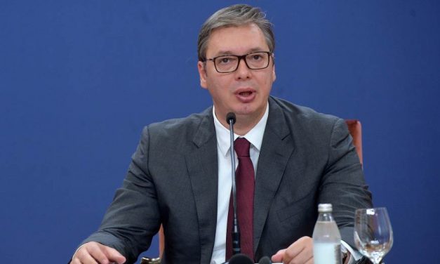 Vučić a Szerb Listára való szavazásra buzdított