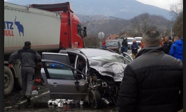 <span class="entry-title-primary">Egy pohár alkohol – mások és saját életét is tönkreteheti</span> <span class="entry-subtitle">Családi Kör (2019. október 10.) – lapszemle</span>