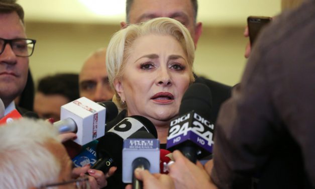 Megbukott a román kormány