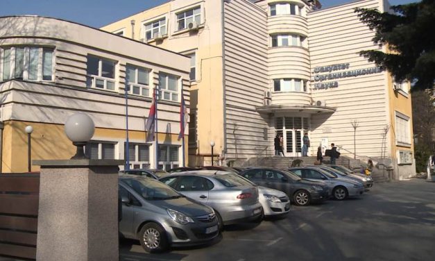 Nyilvánosan ítélte el Siniša Mali doktori disszertációját a Szervezéstudományi Kar tanácsa