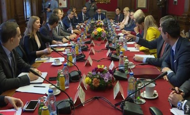 Megérkezett az IMF küldöttsége Szerbiába