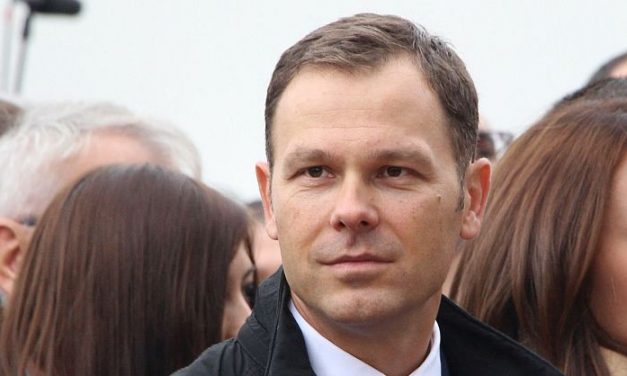 Egy kicsit jobb telefon ára elég az önrészhez, ötezer fiatal már felvette a kedvezményes hitelt