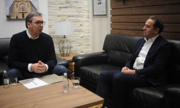 <span class="entry-title-primary">Vučić már a választásokra készül</span> <span class="entry-subtitle">Rasim Ljajićtyal konzultált az államfő, aki ezúttal a haladók elnökeként vett részt az egyeztetésen</span>