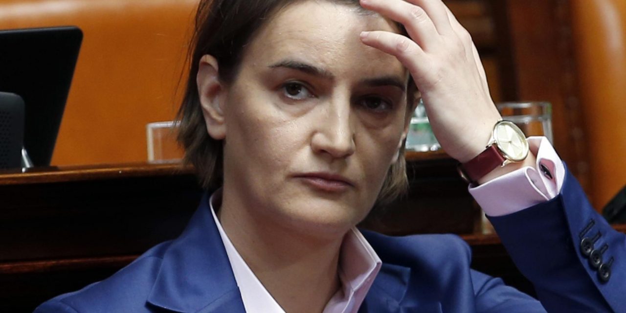 <span class="entry-title-primary">Analóg Ana a digitális pártban</span> <span class="entry-subtitle">Szerbiai sajtószemle (2019. október 10–16.)</span>