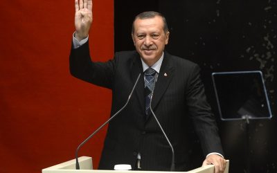 Erdoğan véletlenül több száz titkosügynök képét posztolta ki