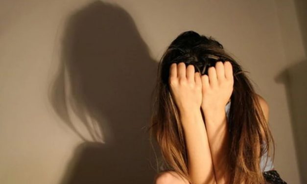 Nem tudta törleszteni a tartozást, a tizenhét éves lányával fizetett