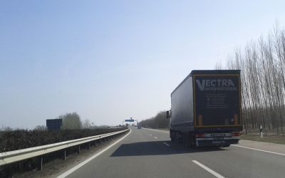Mattrészegen vezetett teherautót az autópályán