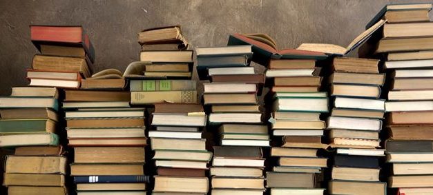 Nagy értékű hagyatékkal gyarapodott a Vajdasági Magyar Művelődési Intézet könyvtára