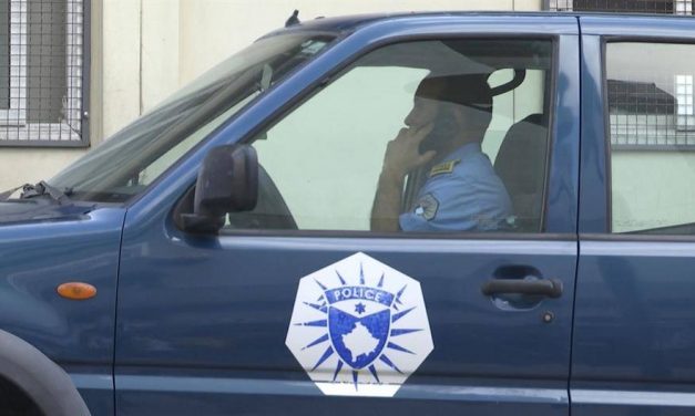 Koszovó: Őrizetbe vettek egy rendőrt, aki összefüggésbe hozható Oliver Ivanović meggyilkolásával