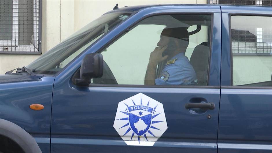 Koszovó: Őrizetbe vettek egy rendőrt, aki összefüggésbe hozható Oliver Ivanović meggyilkolásával