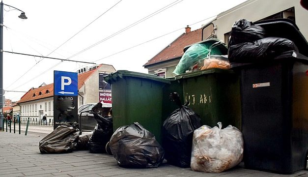 Ünnep szemétből