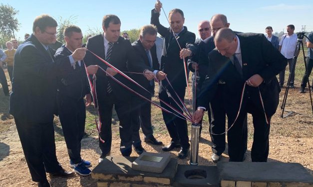 Magyarkanizsa: Letették a Vajdasági Birkózóakadémia alapkövét