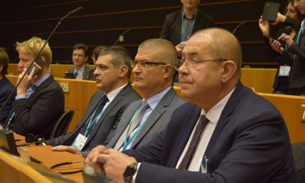 Pásztor: Szerbia ma felkészültebb az EU-s csatlakozáshoz, mint ahogyan a tárgyalások mutatják