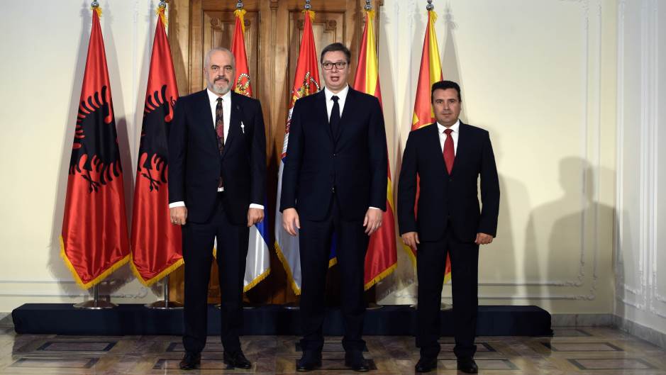 Vučić Újvidéken tárgyalt az albán és az észak-macedón kormányfővel