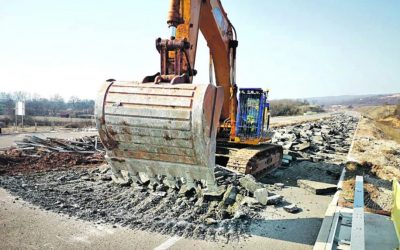 Menet közben sokat drágulnak a nagy beruházások Az árak emelkedése mellett a határidők is nagyon csúsznak