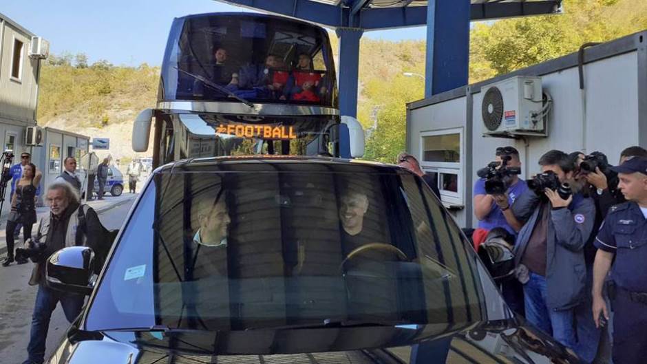 Nem engedték be a Crvena zvezda labdarúgóit Koszovóba (videóval)