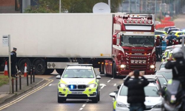 Halálkamion: Már Vietnamban van az összes áldozat földi maradványa