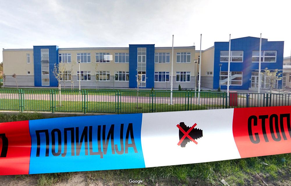 Órát tartott az ügyeletes tanár, amikor a gyerek fejére esett a vaskapu