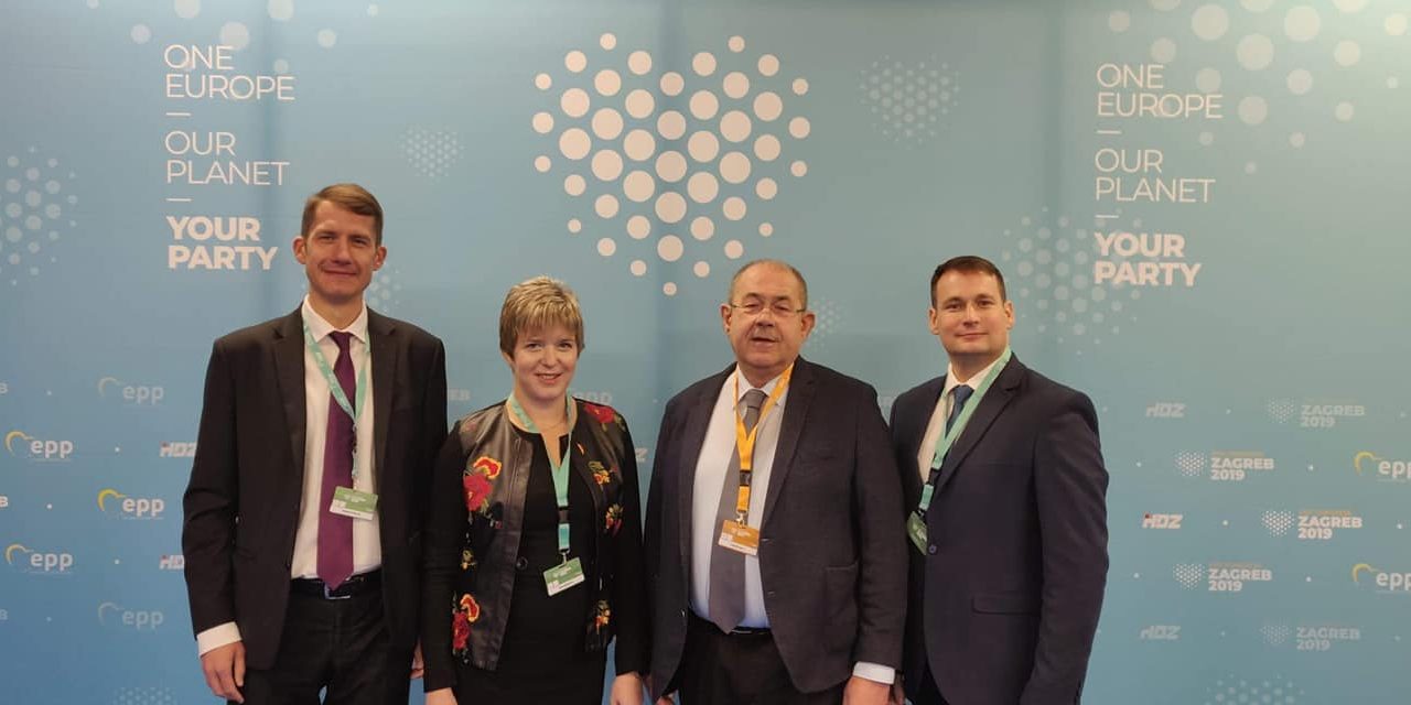 <span class="entry-title-primary">Sodródások jobbra, balra</span> <span class="entry-subtitle">A kérdés: milyen irányból kap majd szelet a Fidesz és a VMSZ vitorlája?</span>