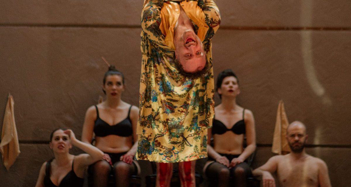 Bakkhánsnők – A hanyatlás rövid története a Desiré Fesztiválon