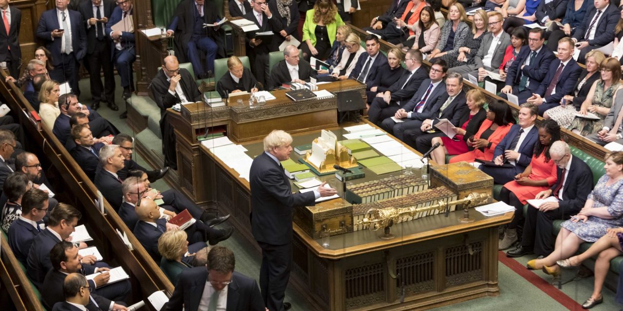 Feloszlott a brit parlament