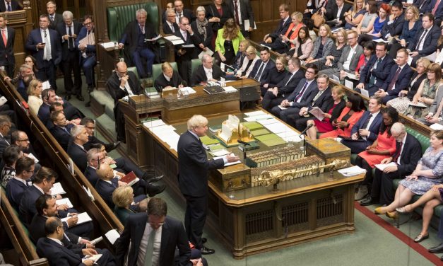 Feloszlott a brit parlament