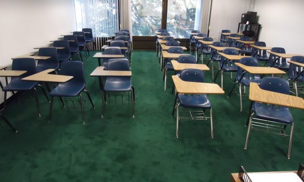 Általános sztrájkba léptek az oktatási dolgozók Horvátországban