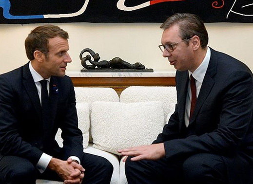 Vučić Macronnal tárgyalt Párizsban