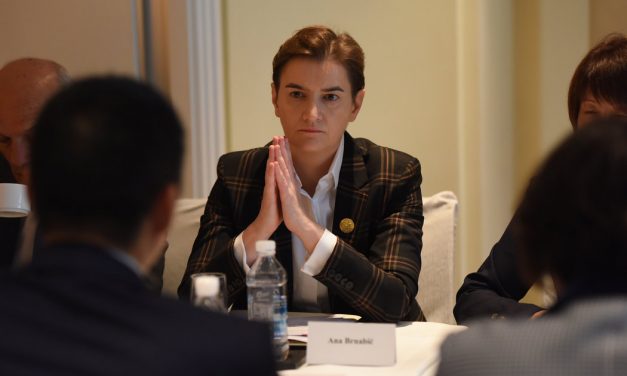 Ana Brnabić a kínai elnökkel tárgyalt