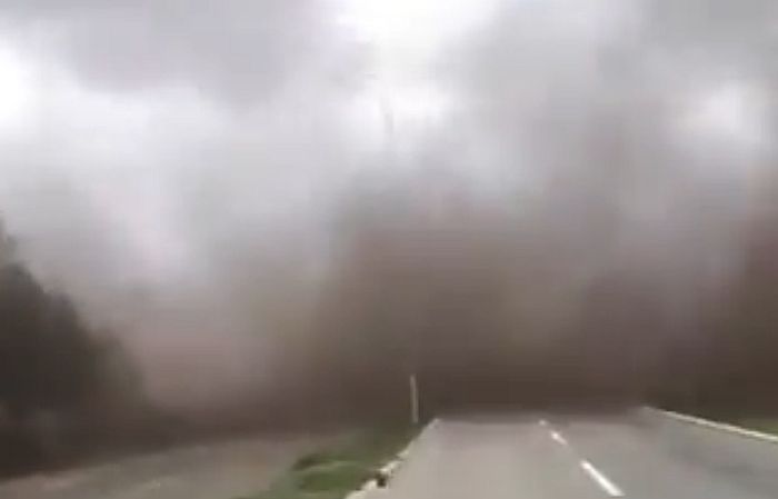 A meteorológus szerint nem tornádó volt Inđijánál, hanem forgószél (videó)