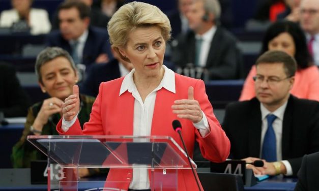 Megszavazta az Európai Parlament az új Európai Bizottságot