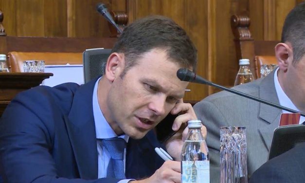 Danas: Siniša Mali már az expozéját írja