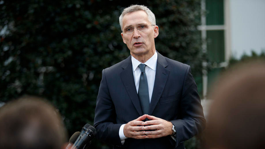 Stoltenberg: Szerbiának nem célja, hogy a NATO tagja legyen