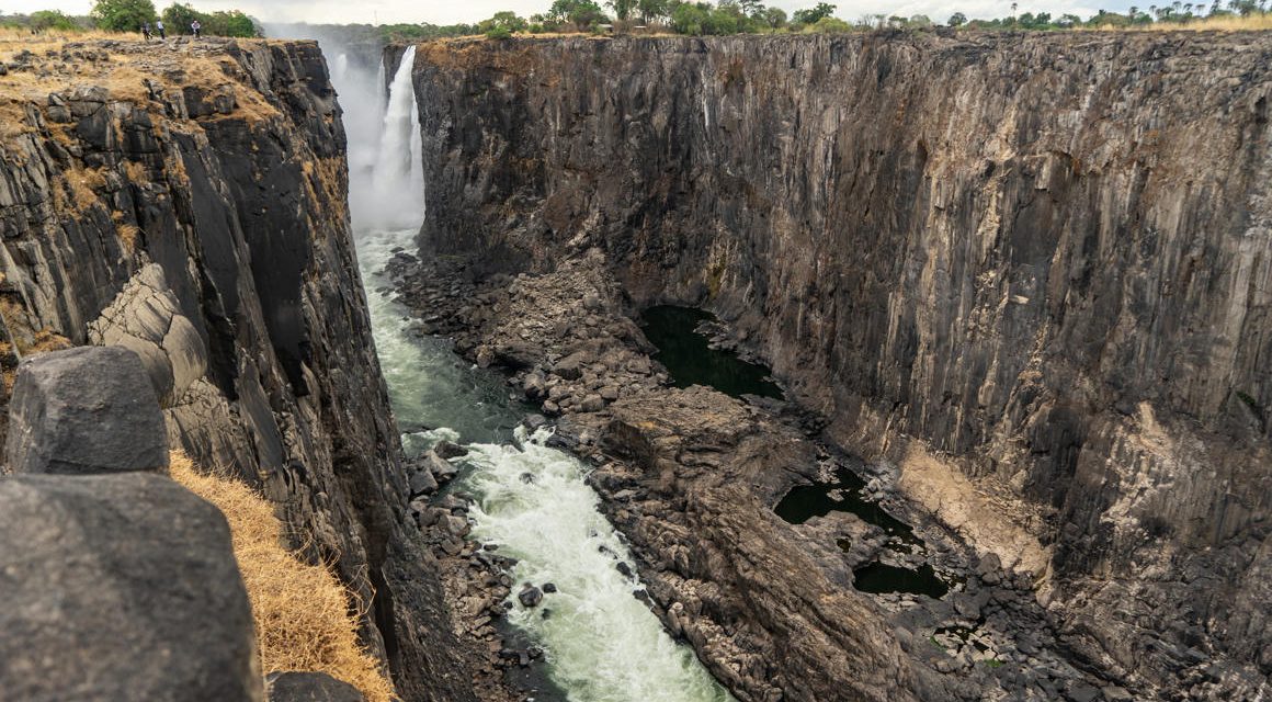 Szinte teljesen kiszáradt a Viktória-vízesés (videó)