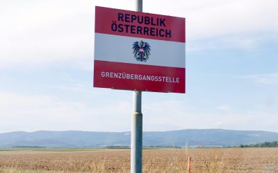 Ausztria is visszaállítja a szlovák határ ellenőrzését