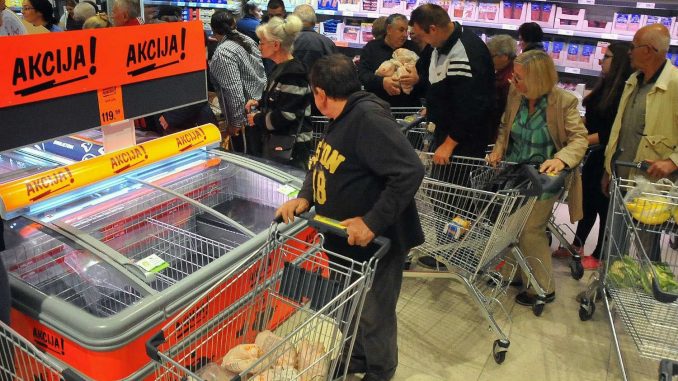 Vasárnapi boltzár Szerbiában: Munkacsoportot alakított a minisztérium