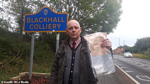 Megoldódott az angliai faluban hátrahagyott pénzkötegek rejtélye